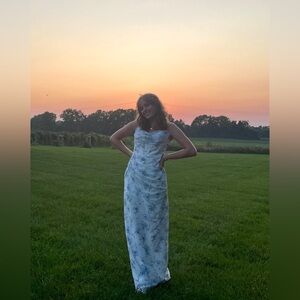 Meet your Posher, Julia